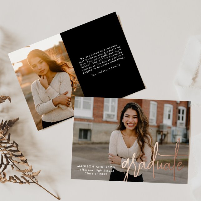 Ankündigung des Abschlusses für handgeschriebenes  (Von Creator hochgeladen)