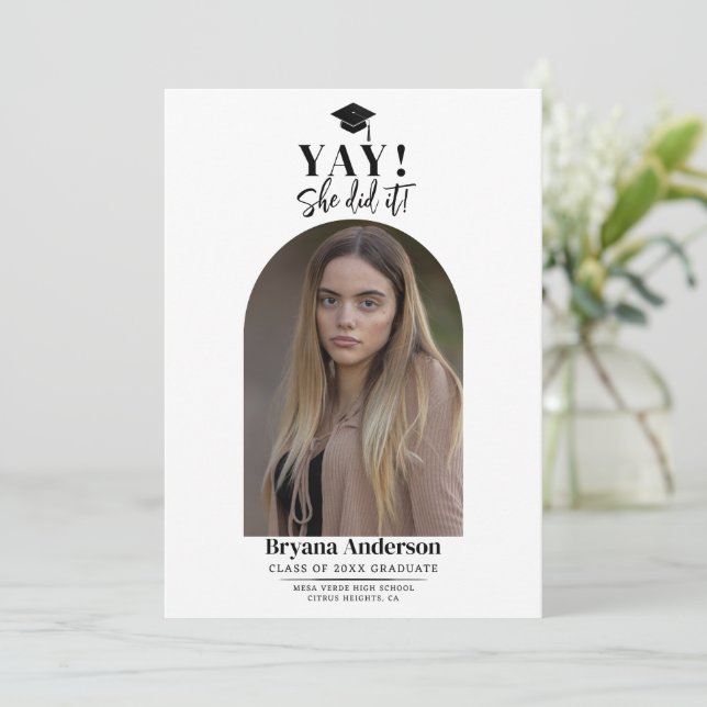 Ankündigung des modernen Minimal Abschluss Dome Fo (Stehend Vorderseite)