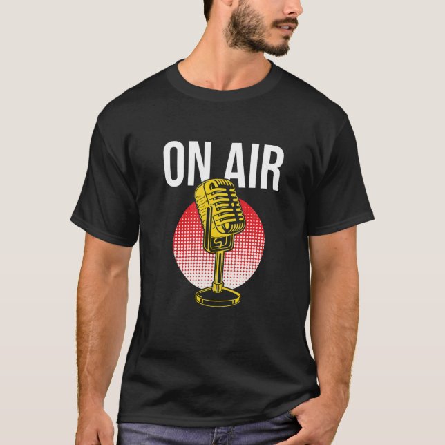 Ankündigung des Radioprogramms "Airs Microphone" T-Shirt (Vorderseite)