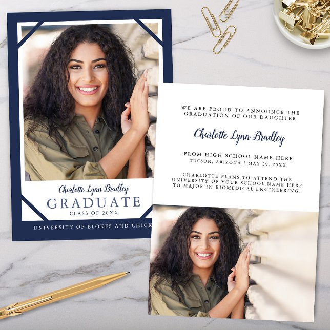 Ankündigung von Eleganto 2 Foto Navy Blue Abschlus (Modern elegant navy blue graduation announcement with 2 photos and trendy modern minimalist card)