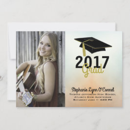 Ankündigung von Graduiertenkappen-Foto-Abschluss