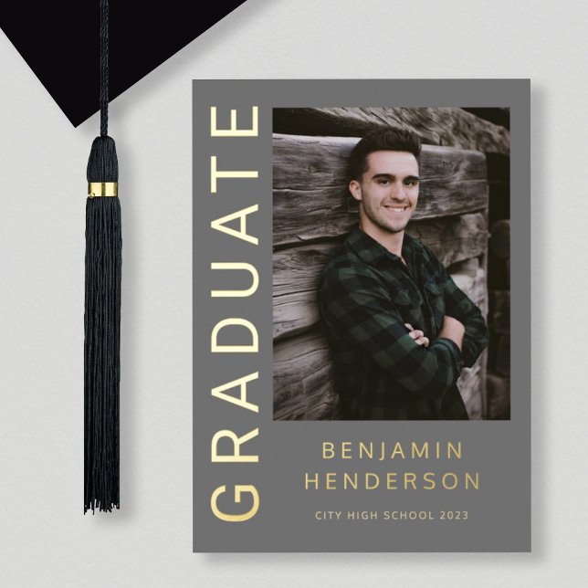 Ankündigung von Grey Boy Foto Gold Foil Abschluss (Von Creator hochgeladen)