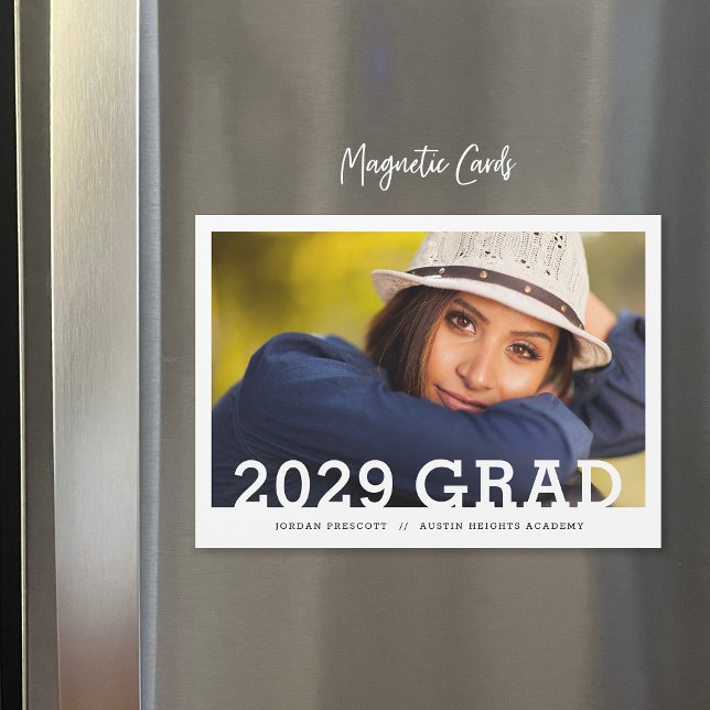 Ankündigung von Minimalistisch Foto Overlay Abschl (Von Creator hochgeladen)