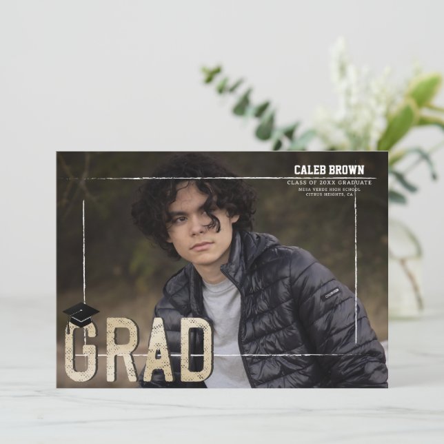 Ankündigung von White Border Grad Abschluss Foto (Stehend Vorderseite)