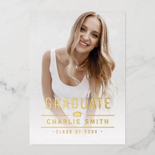 Ankündigungen zur Graduierung von Gold Typografy-F