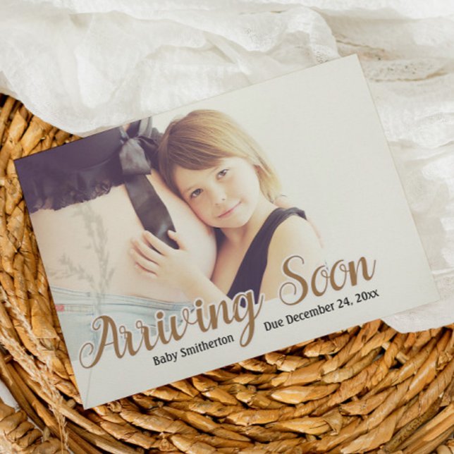 Ankunft bald Schwangerschaft Foto Ankündigung (Von Creator hochgeladen)