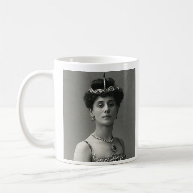 Anna Pavlova Tasse (Links)