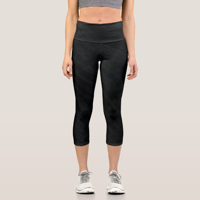 Annahme | Dunkle eklektische Textur Capri Leggings (Vorderseite)
