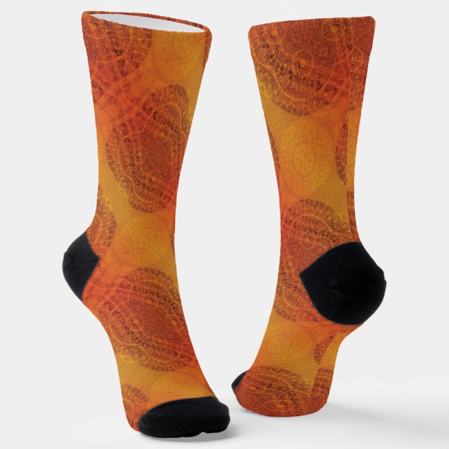 Annahme | Red Orange Yellow Boho Medallions Socken (Gewinkelt)