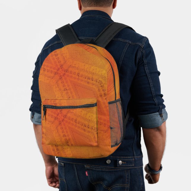 Annahme | Red Orange Yellow Shibori Muster Bedruckter Rucksack (Insitu (Modell))