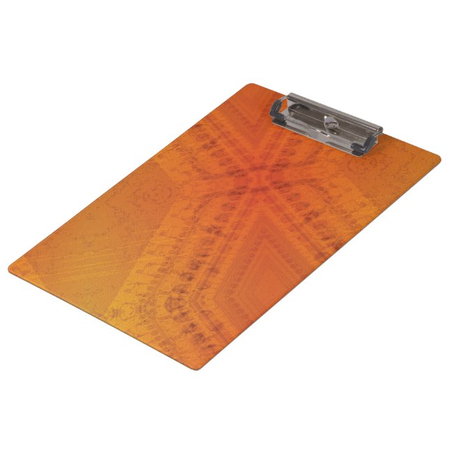 Annahme | Red Orange Yellow Shibori Muster Klemmbrett (Schrägansicht)