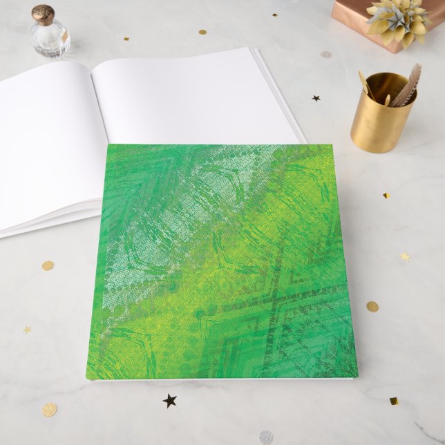 Annahme | Yellow Green Blue Shibori Muster Gästebuch (Vorderseite Offen)