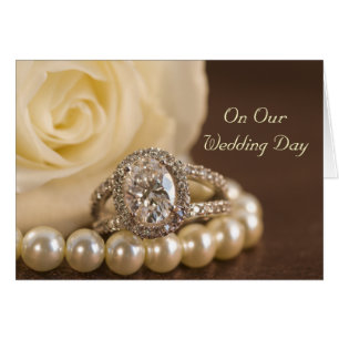 Anneau de diamant ovale et Roses blanches