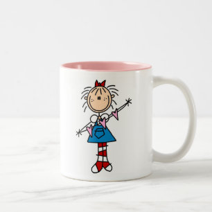 Annie avec la tasse de coeurs