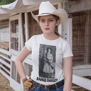 ANNIE OAKLEY avec FEMMES FEMMES T-SHIRTS