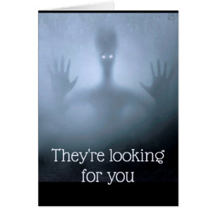 Anniversaire étranger de brouillard d'imaginaire