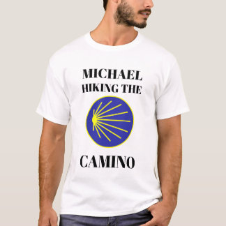 Anpassbar "Michael Hiking the Camino" T-Shirt