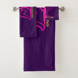 Anpassbare "Bend It Like 2025" Yoga Katze Badhandtuch Set