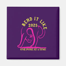 Anpassbare "Bend It Like 2025" Yoga Katze Magnet