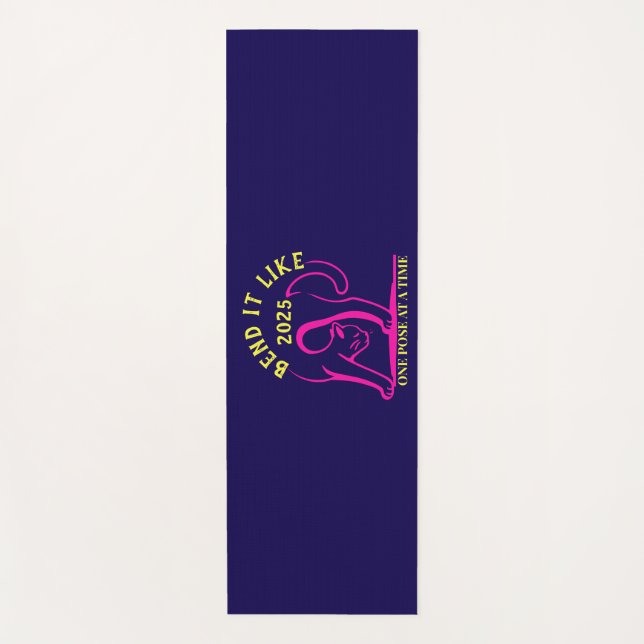 Anpassbare "Bend It Like 2025" Yoga Katze Yogamatte (Vorderseite)
