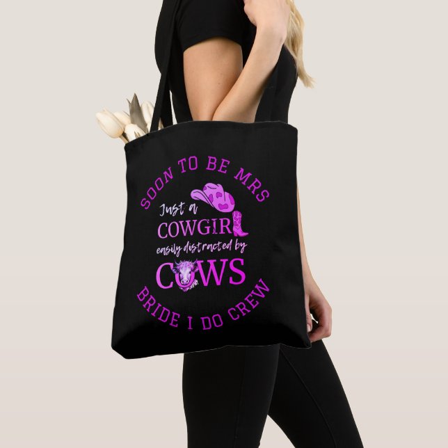 Anpassbare Cowgirl Bachelorette BRIDE I DO CREW Tasche (Von Nahem)