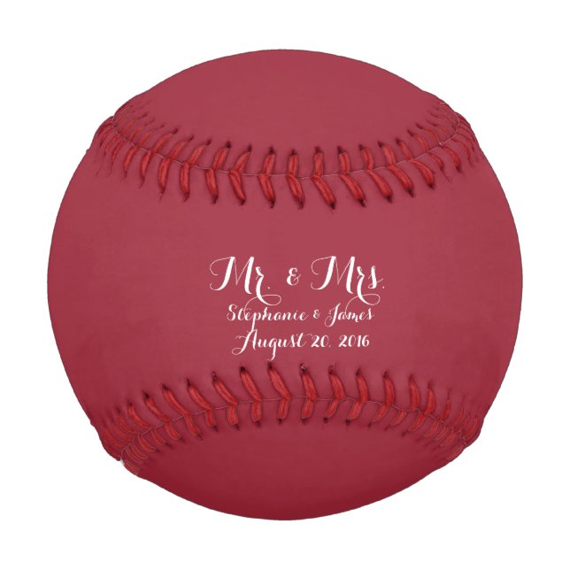 Anpassbare Maroon Couple Mr. und Mrs. Wedding Baseball (Vorderseite)