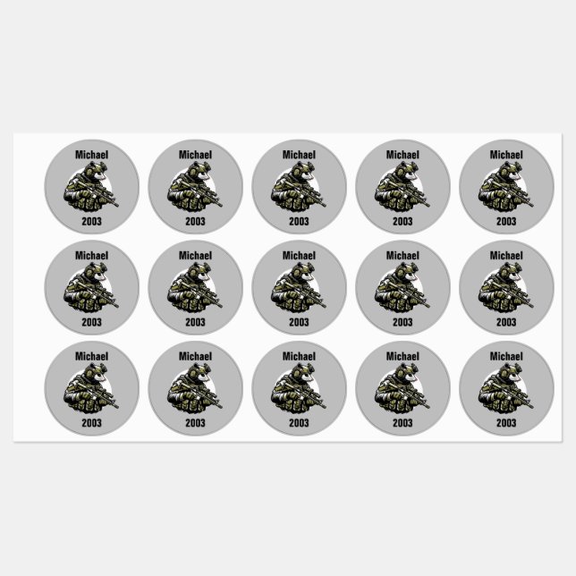 Anpassbare Opossum-Kitted-Out-Aufkleberpackung Etiketten (Blatt)