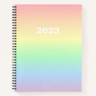 Anpassbarer Regenbogen mit Pastellfarben Notizbuch