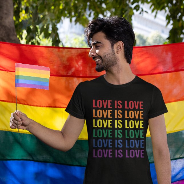 Anpassbarer, wiederholter LGBTQ-Gay Pride T-Shirt (Von Creator hochgeladen)