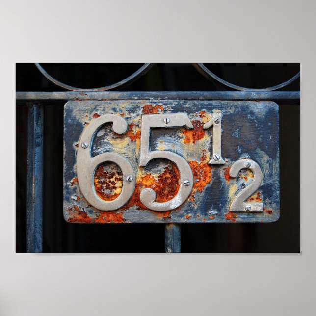 Anschrift Plaque, fünfundsechzig und einhalb Poster (Vorne)