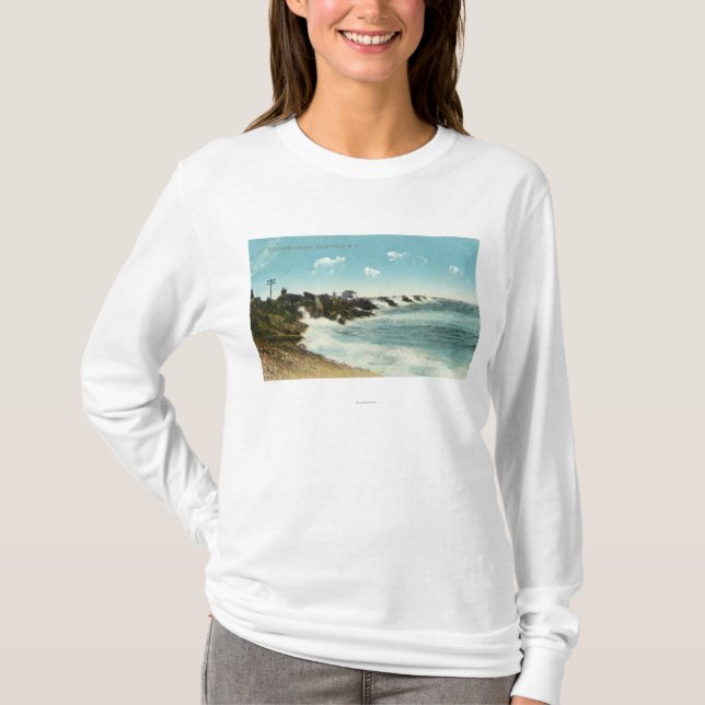 Ansicht der Brandung und des Wellenbrechers T-Shirt (Vorderseite)