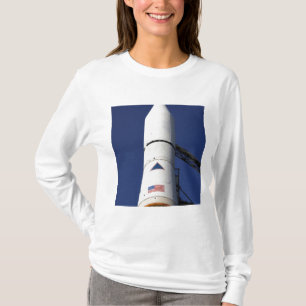 Ansicht der Bugnase der Rakete des Dreiecks IV T-Shirt