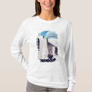 Ansicht der Haube, Timurid Zeitraum, c.1403 T-Shirt