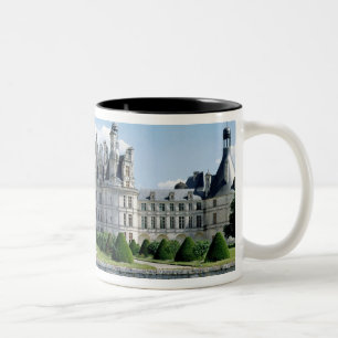 Ansicht der Nordwestfassade, 1519-46 Zweifarbige Tasse