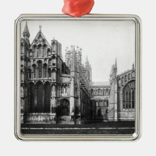 Ansicht der Ostfassade und des Chores, c.1321-40 Ornament Aus Metall