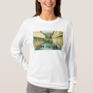 Ansicht der Schwimmer in den Bädern T-Shirt