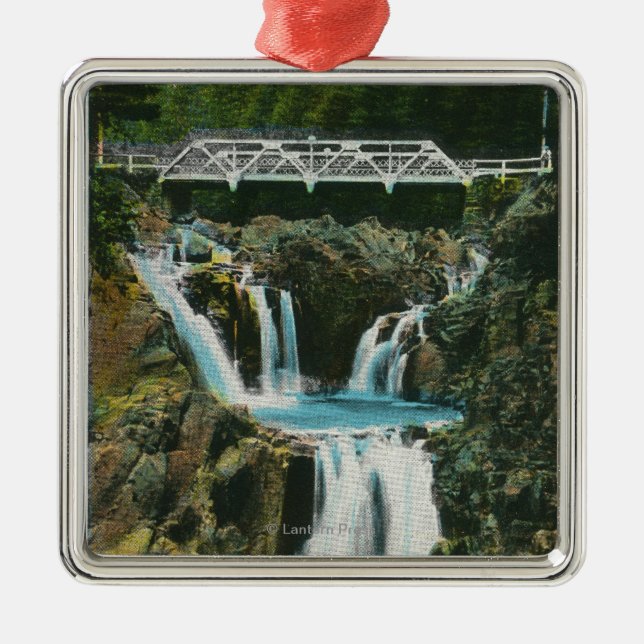 Ansicht der Spalte-Felsen-Fälle und der Brücke Silbernes Ornament (Vorne)