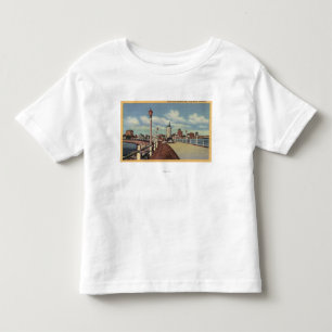 Ansicht der Stadt vom Regenbogen-Pier Kleinkind T-shirt