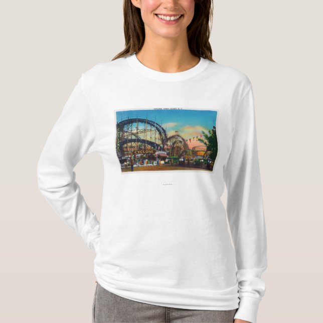 Ansicht der Wirbelsturm-Achterbahn # 1 T-Shirt (Vorderseite)