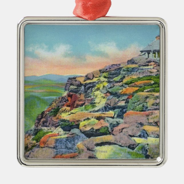 Ansicht des Gipfel-Hauses, Aufzugs-Anschluss Ornament Aus Metall (Vorne)