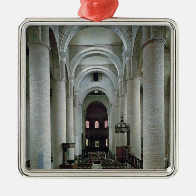 Ansicht des Nave, blickend in Richtung des Altars Ornament Aus Metall (Vorne)
