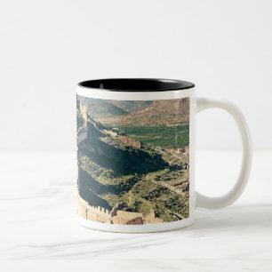 Ansicht des Schlosses, 8.-1. Jahrhundert Zweifarbige Tasse