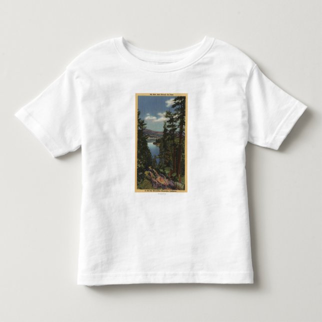 Ansicht des Sees durch die Kiefern # 2 Kleinkind T-shirt (Vorderseite)