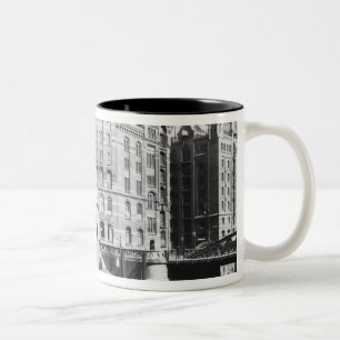 Ansicht des Speicherstadt Hamburg, c.1910 Zweifarbige Tasse