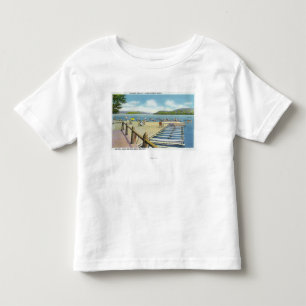 Ansicht des Strandes und des Piers von Scaroon Kleinkind T-shirt