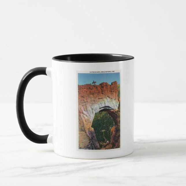 Ansicht des Viktorianischen Bogens Tasse (Links)