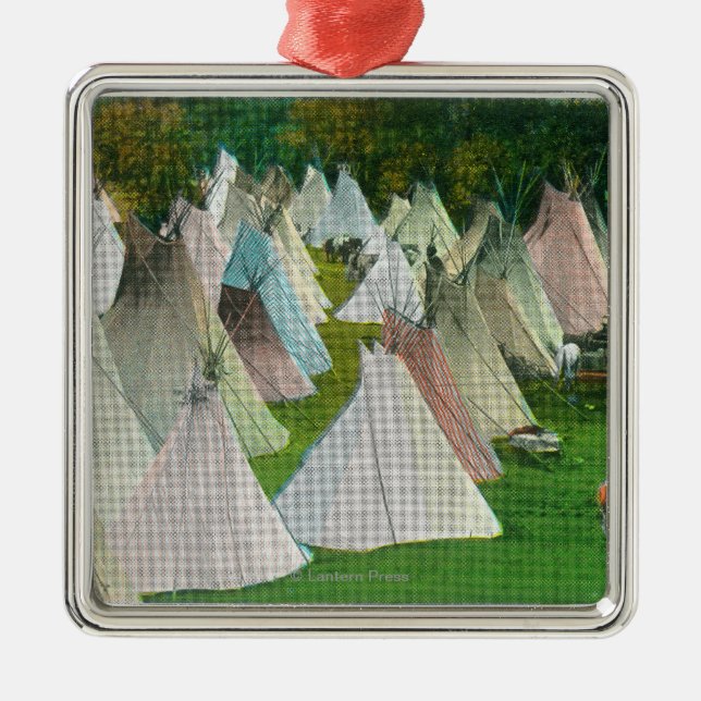 Ansicht eines indischen Dorfs und des Pendletons Silbernes Ornament (Vorne)