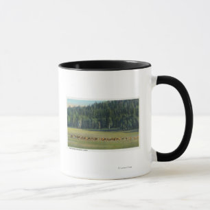 Ansicht eines Satzes weiden lassender Rotwild Tasse