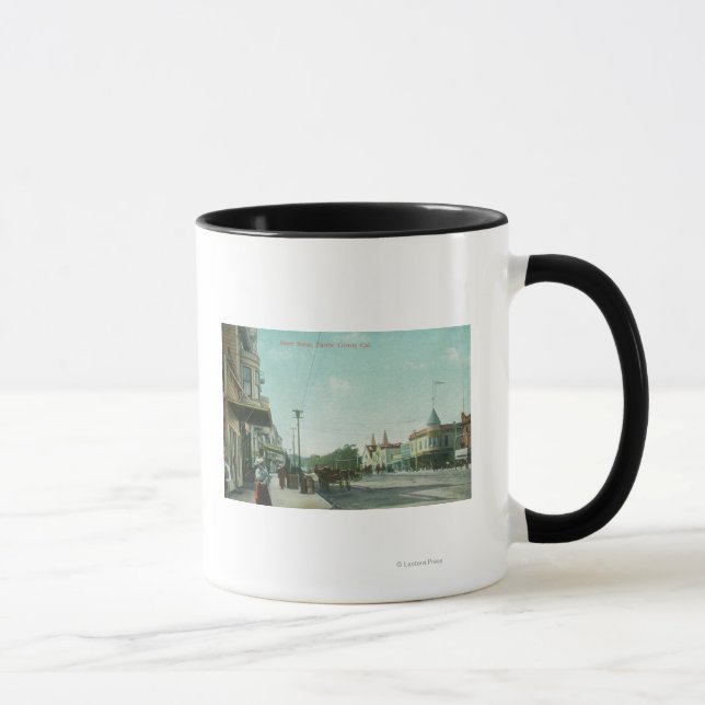 Ansicht eines Street ScenePacific Grove, CA Tasse (Rechts)