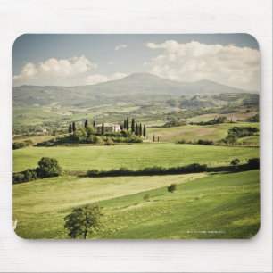 Ansicht über toskanische Landschaft bis Bauernhau Mousepad
